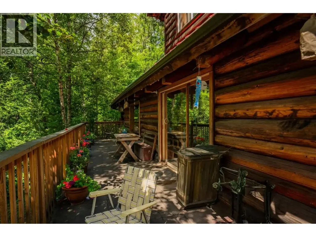 1506 Highway 31a, New Denver
